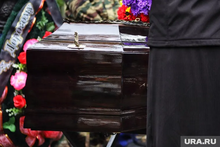 Гробы детей стояли рядом во время похорон (архивное фото)