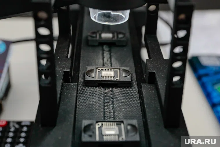 В базу Роспатента товарные знаки, входящие в класс МКТУ по обслуживанию компьютерного оборудования, а также чипы и микросхемы