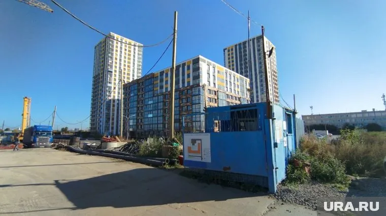 Место, где прозвучал хлопок и был ранен человек