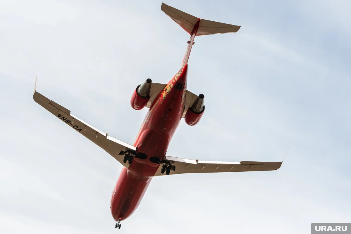 Первый полет выполнил самолет Bombardier 