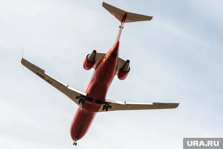 Первый полет выполнил самолет Bombardier