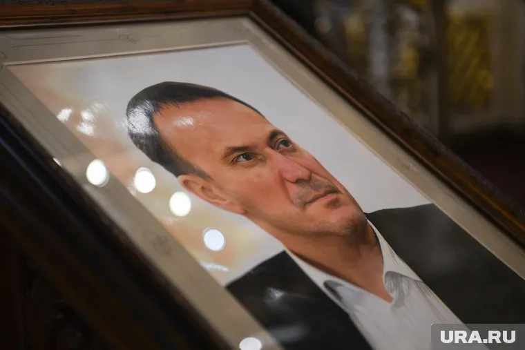 Эдуарда Худякова похоронили на Широкореченском кладбище