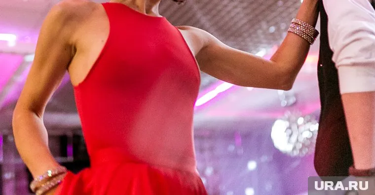 Черкасова поддержала школьницу, которую затравили из-за платья на последнем звонке