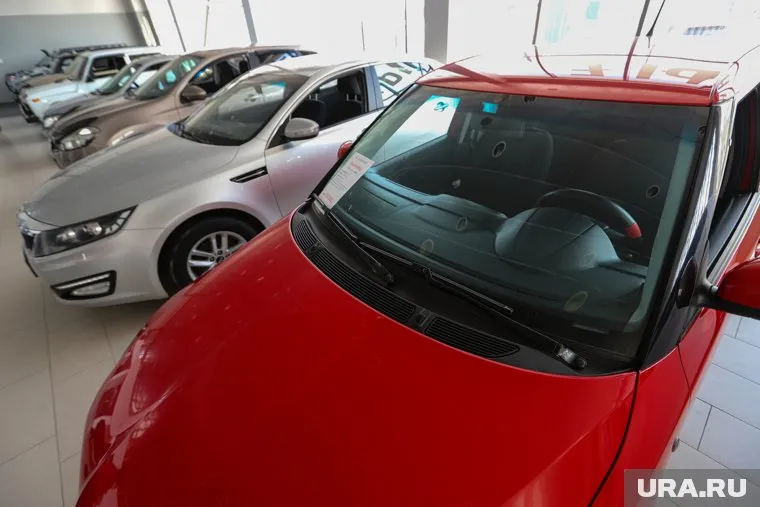 В курганских автоцентрах выставлены на продажу новые машины