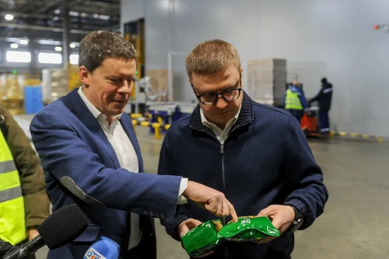 Алексей Текслер на новом логистическом комплексе АО «Макфа». Челябинск