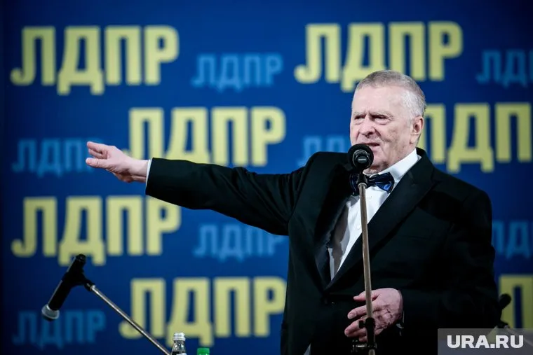 Политик считает, что члены партии должны вместе «идти в наступление»