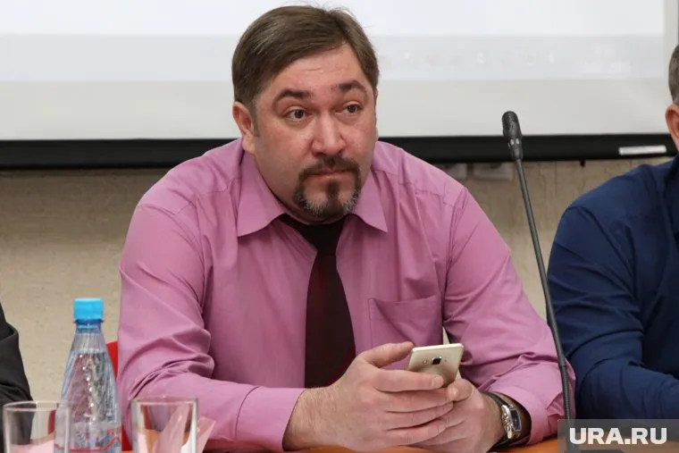 Олегу Филистееву придется уступить место руководителя вуза