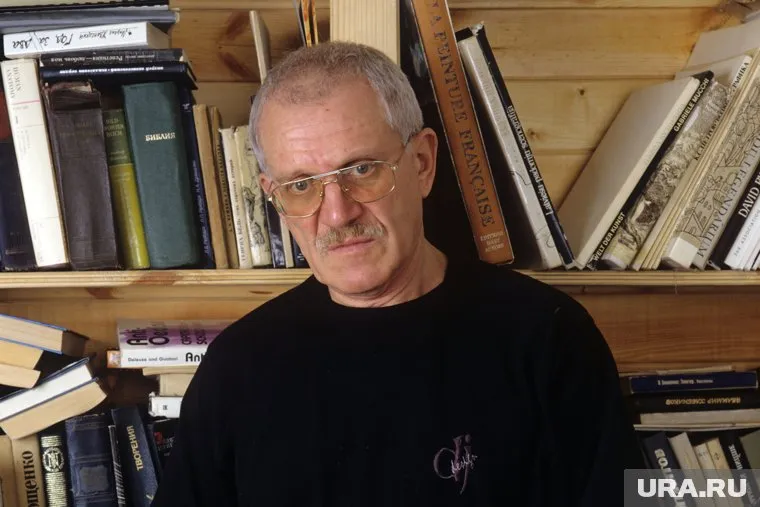 Митту собираются кремировать в закрытом режиме