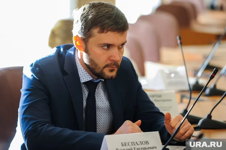 До назначения замминистра Василий Беспалов трудился в управлении капстроительства администрации Челябинска