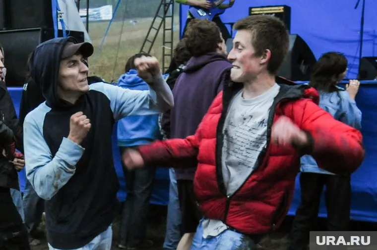 Двое мужчин устроили драку возле курганского бара «Егерь» в ночь на 4 августа (архивное фото)