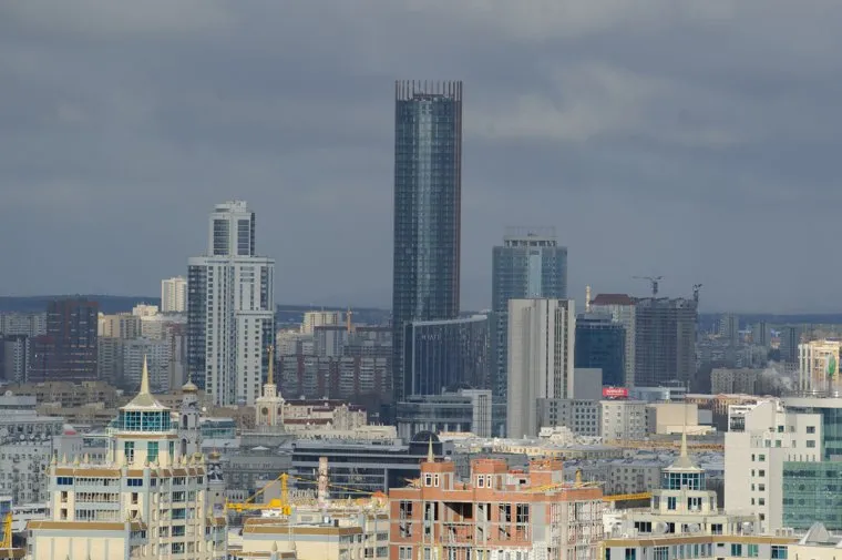 Визит Игоря Холманских на объекты Атомстройкомплекса, бц высоцкий, достопримечательности екатеринбурга