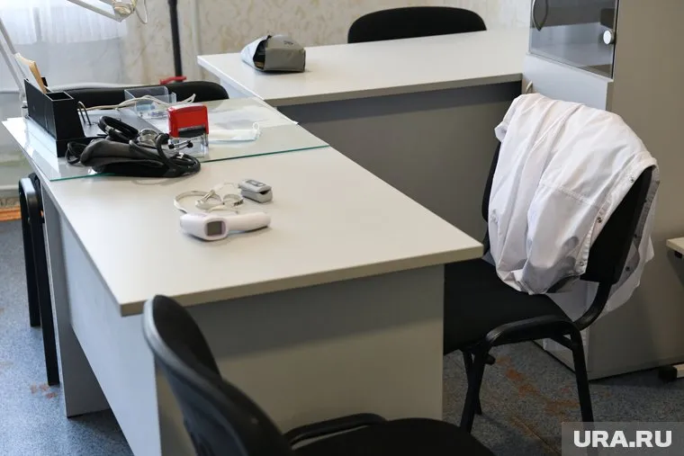 Пациентке, из-за которой возник инцидент в ЦБ в поселке Белоярский, была оказана неотложная медпомощь