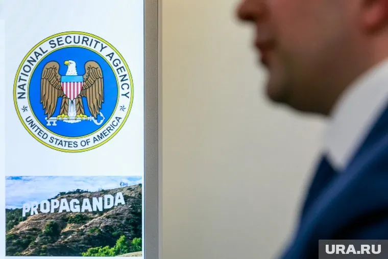 Глава ФБР предупредил о высокой угрозе со стороны террористов