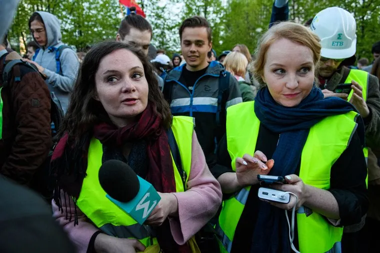Второй день протестов против строительства храма Св. Екатерины в сквере около драмтеатра. Екатеринбург
