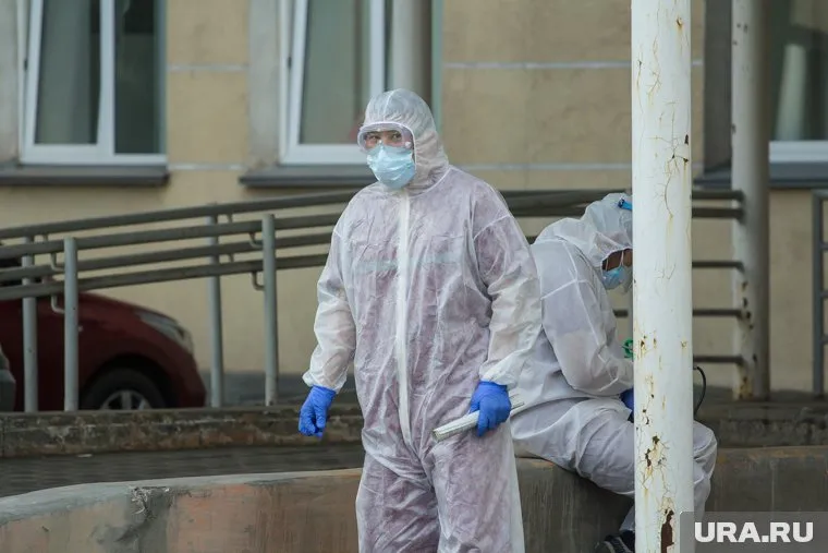 С начала пандемии в регионе от коронавируса скончались 50 медиков