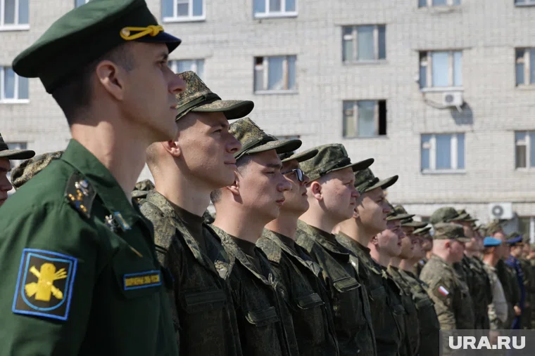 По итогам весеннего призыва в армию отправили 160 тысяч человек, все планы были выполнены, отметили в Генштабе
