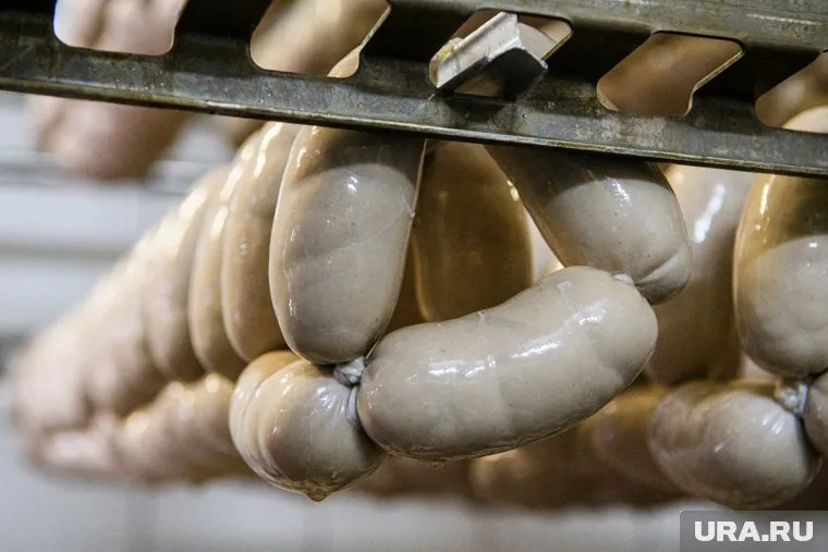 «Ялуторовский мясокомбинат» планировал пустить в переработку собственную просроченную и немаркированную продукцию