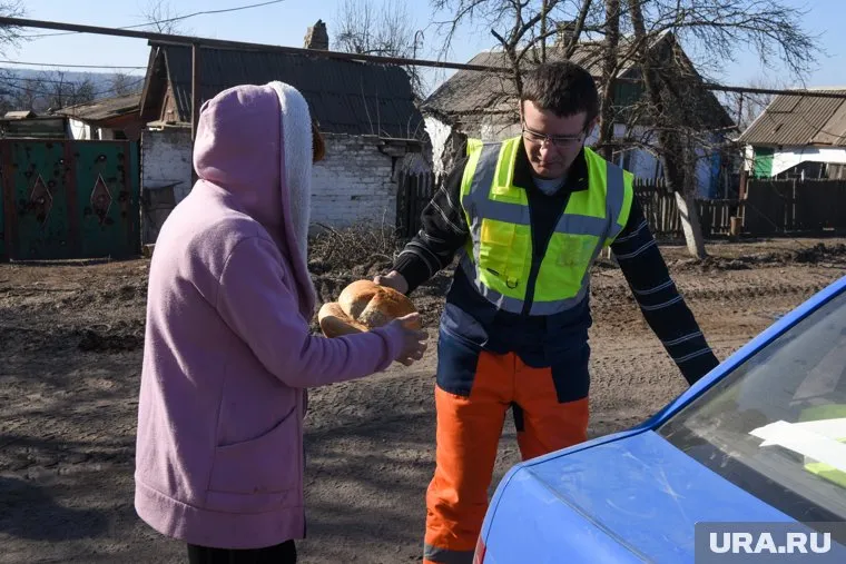 Волонтерам предстоит помогать жителям ЛДНР