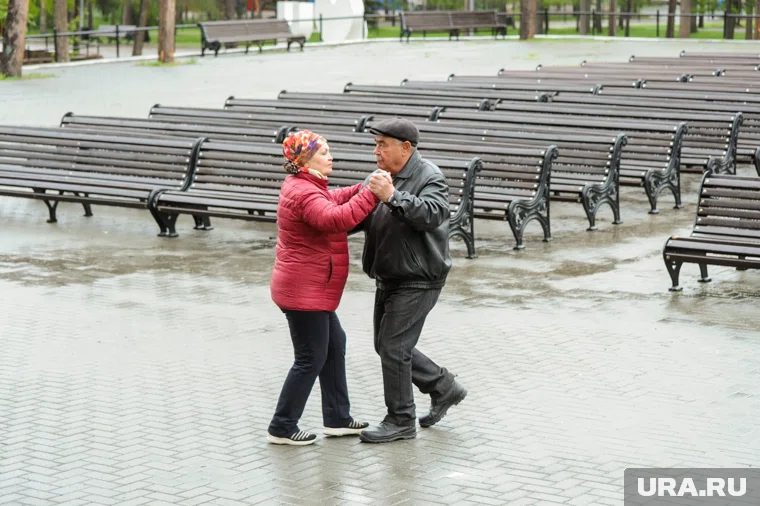 В Нижневартовске людей серебряного возраста приглашают на ретро-вечер