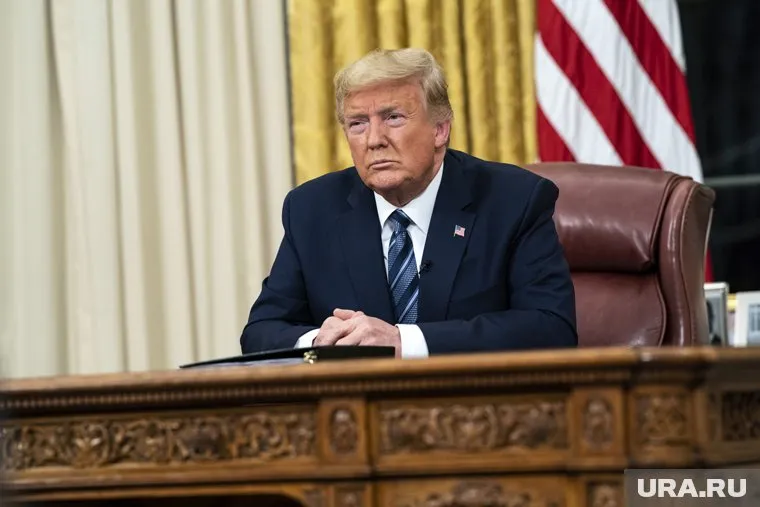 Трамп может принять закон о новых санкциях против РФ, предложенный Грэмом*