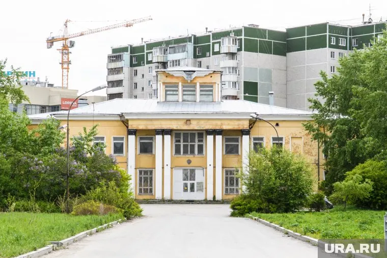 Здание аэропорта было построено в 1937 году