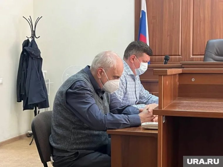 В Екатеринбурге вынесли приговор отцу соратника Навального*