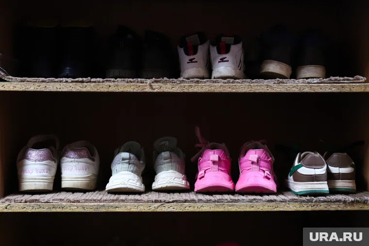 Из Челябинска в ДНР и ЛНР отправили партию детской обуви