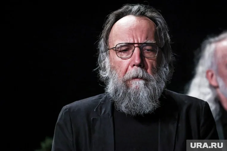 Дугин призвал готовится к войне с США