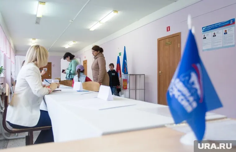 Учитель в Тольятти заявила, что ее заставляют голосовать на праймериз «Единой России»