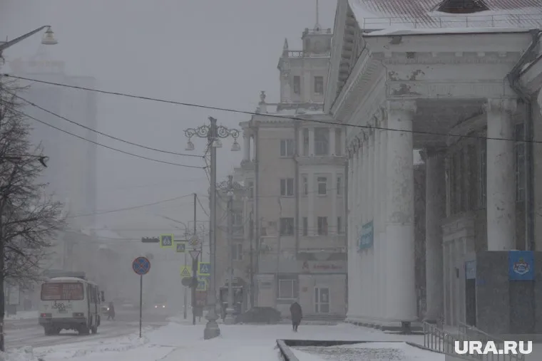 В Курганской области разбушевался снежный ураган. Без света — 8 тысяч жителей