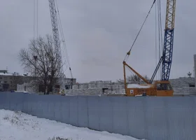 В Кургане полным ходом идет строительство школы на Половинской