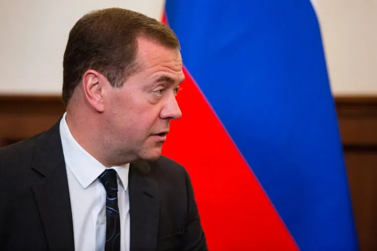 Встреча премьер-министра России  Дмитрия Медведева и губернатора ХМАО Натальи Комаровой. Ханты-Мансийск, медведев дмитрий