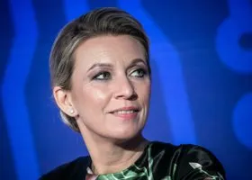 Захарова «по-братски» дала совет Зеленскому