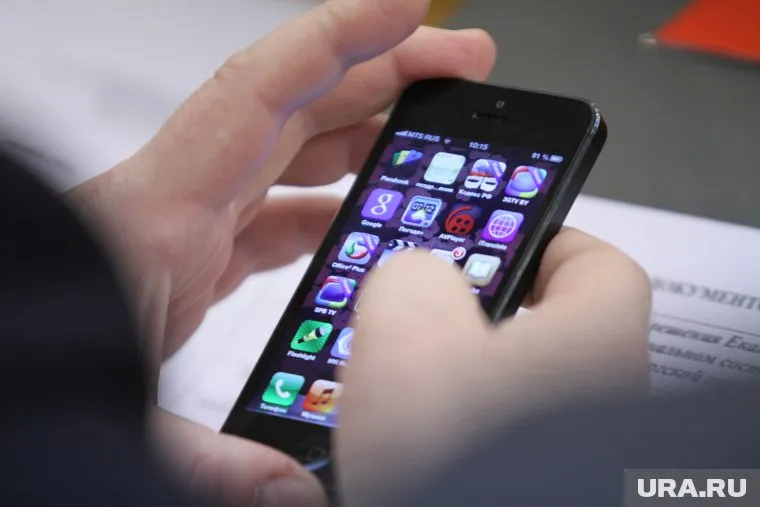 В 2024 году телефонные мошенники стали звонить по теме госизмены, отметили в «Едином Центре Защиты»