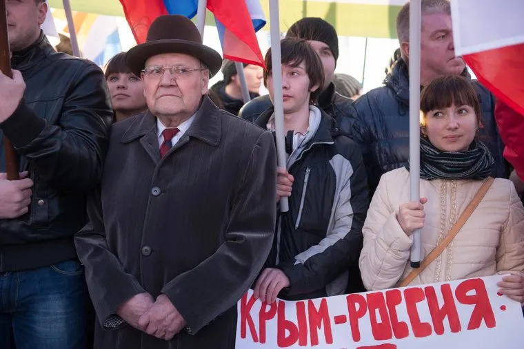 Митинг по случаю годовщины присоединения Крыма к России. Екатеринбург, митинг, крым наш