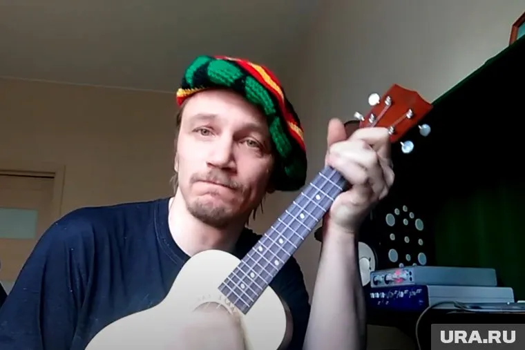 Лидер рок-группы «Пасека» Роман Медведкин напал на главу АНО «Цифровые платформы» Щельцина