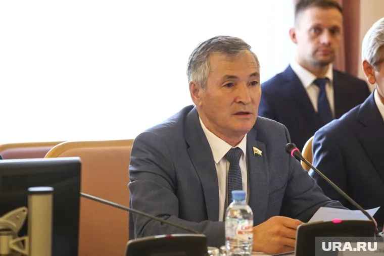 Фуат Сайфитдинов утвердил новую структуру Тюменской облдумы