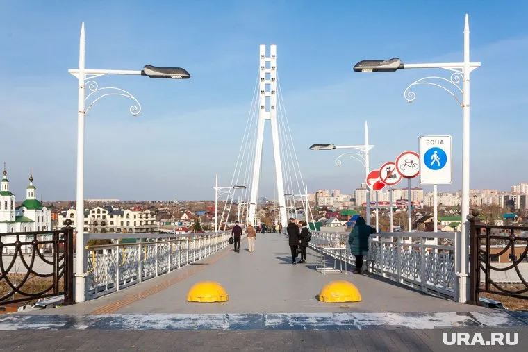 На мосту Влюбленных за день погибло два человека