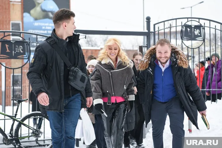 Екатерина Мизулина ответила на вопросы учеников из школы №1