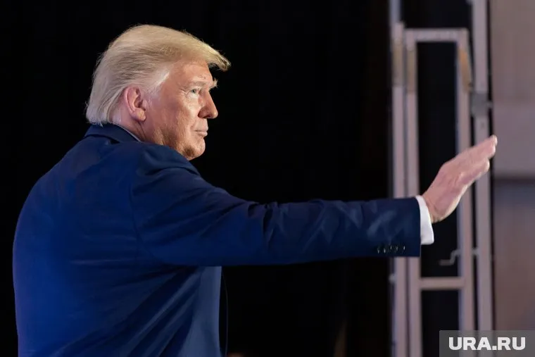 Трамп поблагодарил правоохранителей за свое спасение