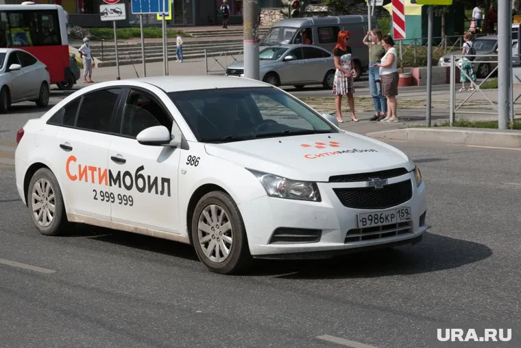В Екатеринбурге участились неприятные инциденты с таксистами (архивное фото)