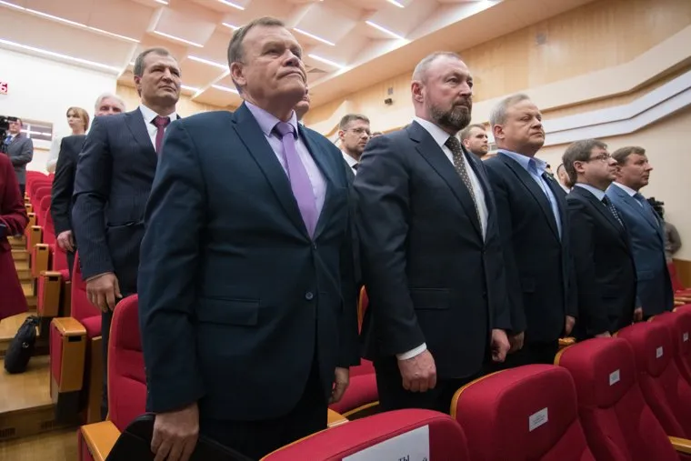 Вручение мандатов депутатам седьмого созыва Екатеринбургской городской Думы. Екатеринбург