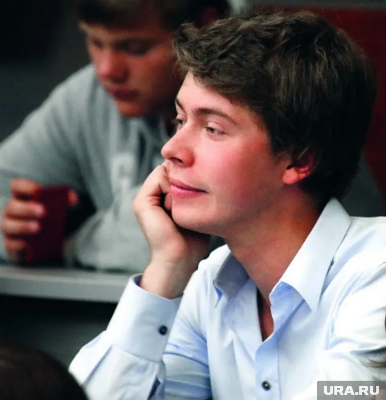 Илья Медведев закончил МГИМО, где учился на бюджете