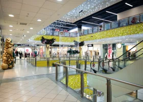 В Салехарде открывают новый торговый центр с торговыми сетями, пекарней и ПВЗ