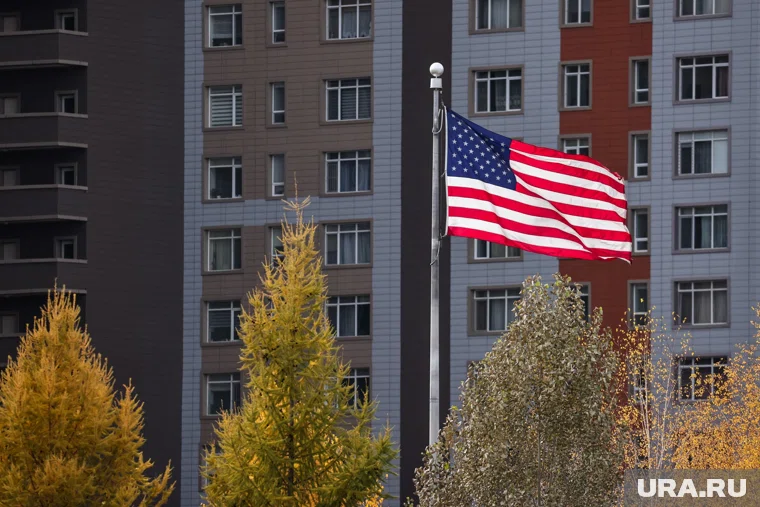 Келлог допустил, что Зеленскому нужно будет приехать в США, чтобы обсудить мирный план с Трампом