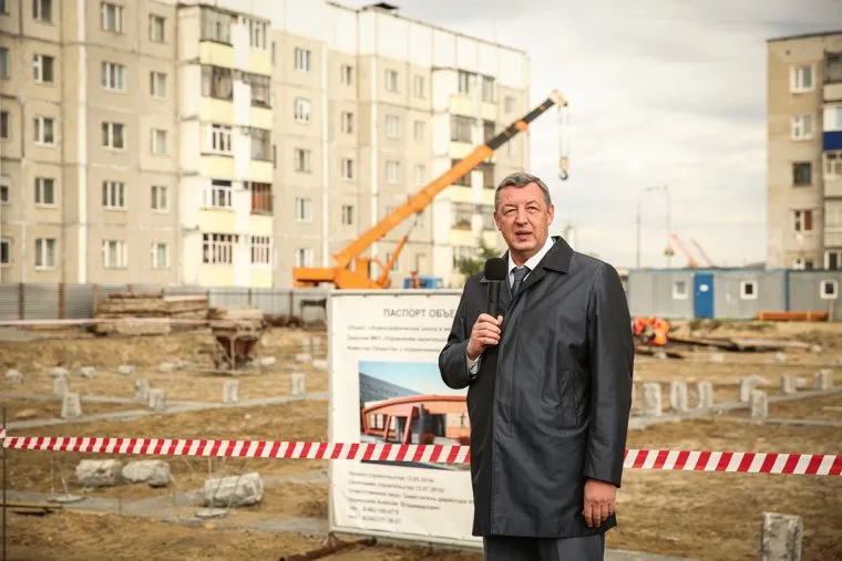 Закладка хореографической школы на ЖД. Сургут, Пелевин