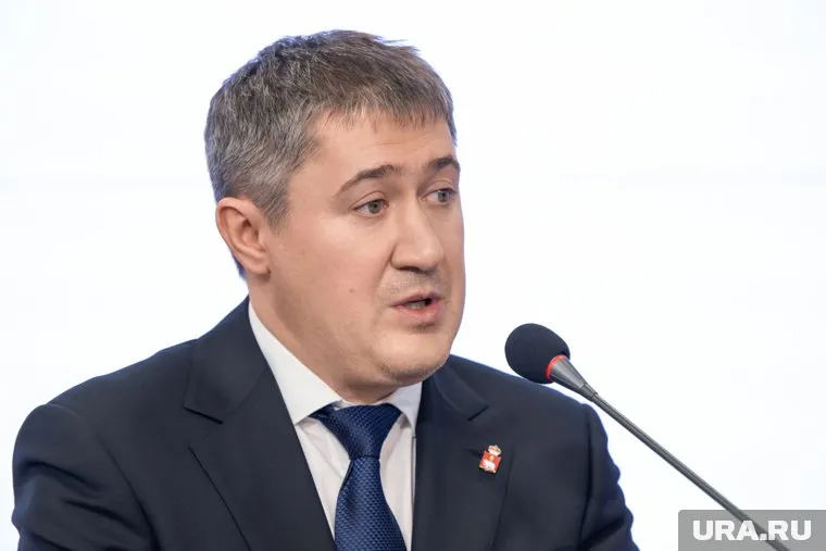 Дмитрия Махонина поддерживают почти все пермяки