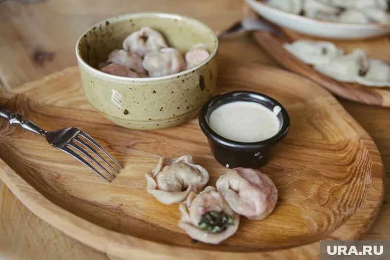 До закрытия в заведении готовили пельмени с разными видами начинок и подавали морсы