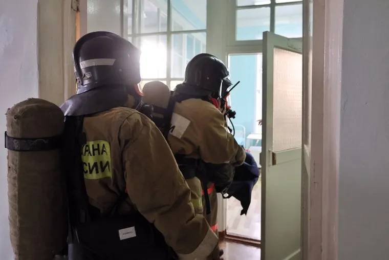 Учения МЧС в здании областной больницы. Курган