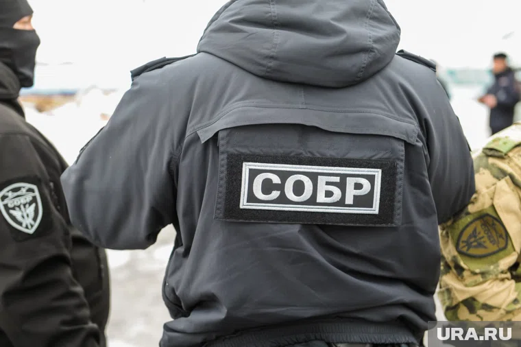 СОБР участвовал в задержании председателя рыболовецкой артели в Салехарде 